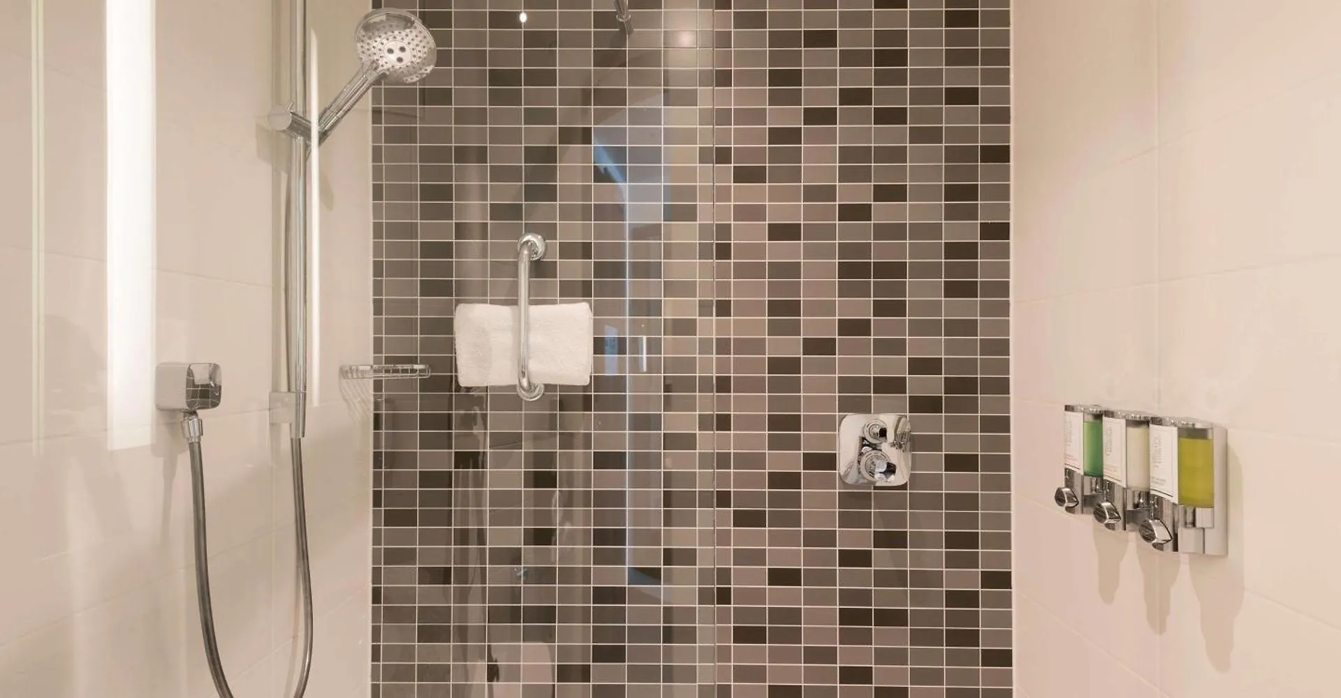 Hampton By Hilton Nuernberg City Center Hotel